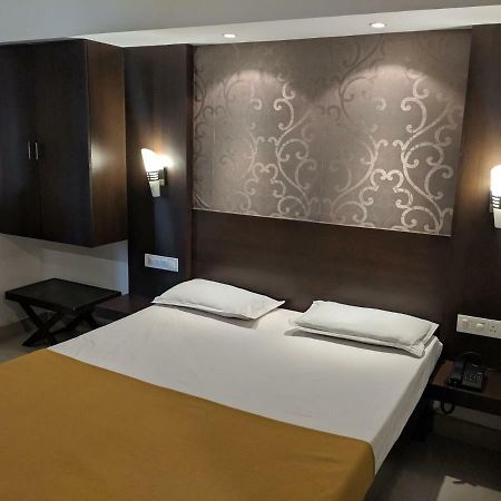 Aashraya Hotell Mysore Exteriör bild
