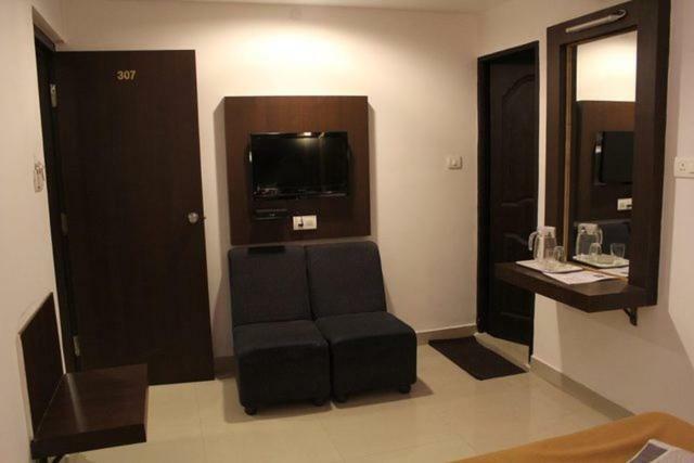 Aashraya Hotell Mysore Exteriör bild