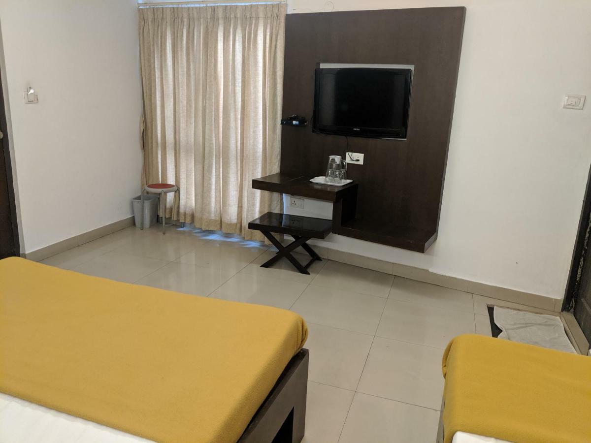 Aashraya Hotell Mysore Exteriör bild